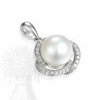 18ct White Gold Freshwater Pearl & Diamond Pendant