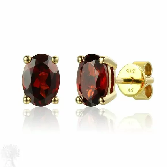 9ct Yellow Gold Single Stone Oval Garnet Stud Earrings